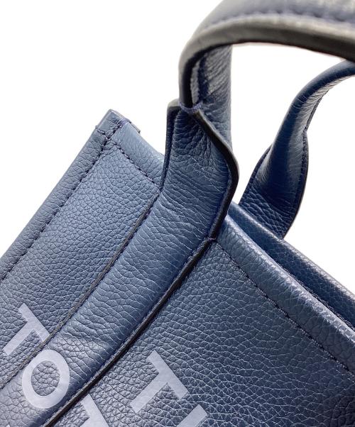 MARC JACOBS（マークジェイコブス）MARC JACOBS (マークジェイコブス) THE TOTE BAG ネイビーの古着・服飾アイテム