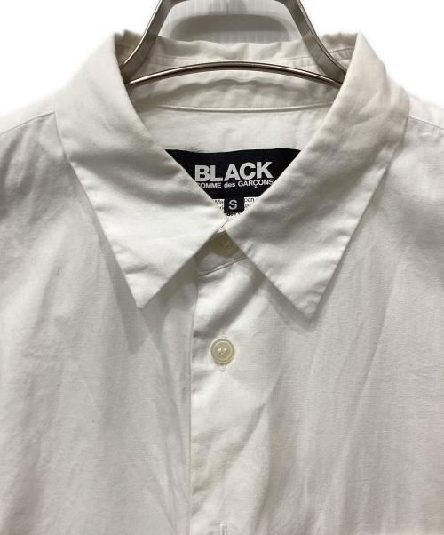 BLACK COMME des GARCONS（ブラックコムデギャルソン）BLACK COMME des GARCONS (ブラックコムデギャルソン) 半袖シャツ ホワイト サイズ:Sの古着・服飾アイテム