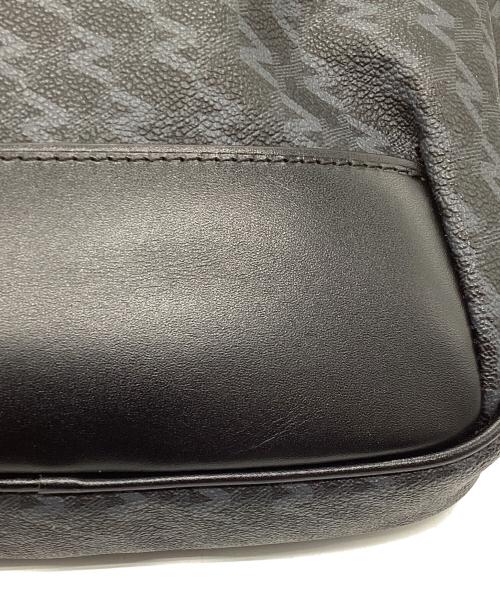 ZERO HALLIBURTON（ゼロ ハリバートン）ZERO HALLIBURTON (ゼロ ハリバートン) ZH Monogram Vertical Shoulder Bag ブラックの古着・服飾アイテム