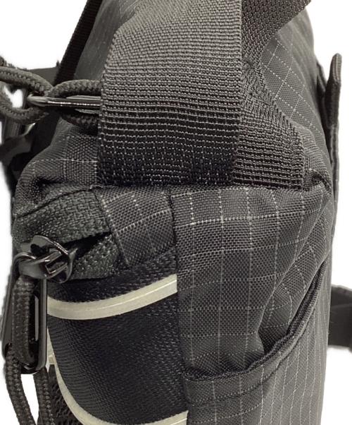 SUPREME（シュプリーム）Supreme (シュプリーム) 23AW LOGO Shoulder Bag ブラックの古着・服飾アイテム