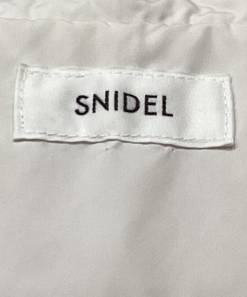 Snidel（スナイデル）Snidel (スナイデル) 西川 (ニシカワ) ダウンジャケット アイボリーの古着・服飾アイテム