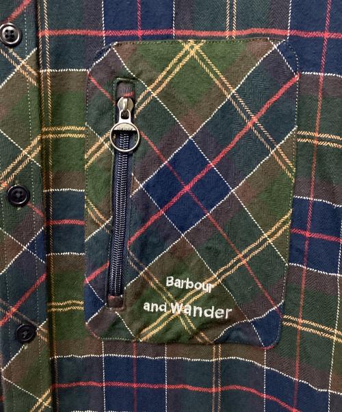 Barbour and wander（バブアーアアンドワンダー）Barbour and WANDER (バブアーアアンドワンダー) 長袖シャツ ネイビー×カーキ サイズ:USA Mの古着・服飾アイテム