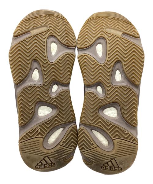 adidas（アディダス）adidas (アディダス) YEEZY (イージー) スニーカー ベージュ サイズ:US9の古着・服飾アイテム