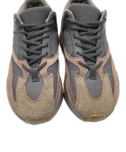 adidas（アディダス）adidas (アディダス) YEEZY (イージー) スニーカー ベージュ サイズ:US9の古着・服飾アイテム