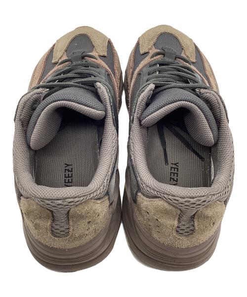 adidas（アディダス）adidas (アディダス) YEEZY (イージー) スニーカー ベージュ サイズ:US9の古着・服飾アイテム