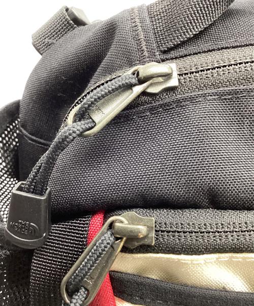 THE NORTH FACE（ザ ノース フェイス）THE NORTH FACE (ザ ノース フェイス) SUPREME (シュプリーム) Expedition Waist Bag ベージュ×ブラックの古着・服飾アイテム