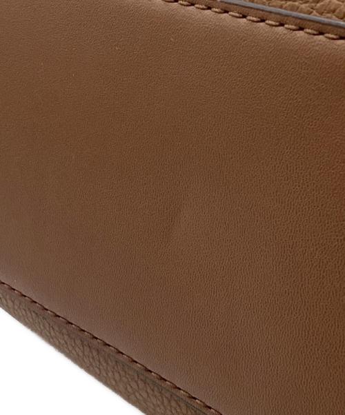 MICHAEL KORS（マイケルコース）MICHAEL KORS (マイケル・コース) CARSON センタージップ サッチェル スモール ブラウンの古着・服飾アイテム