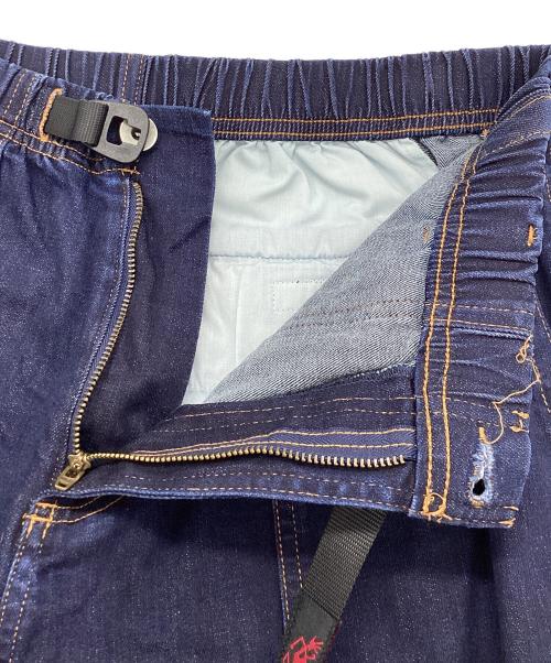 GRAMICCI（グラミチ）GRAMICCI (グラミチ) STRETCH DENIM LOOSE TAPERED PANT ブルー サイズ:USA Mの古着・服飾アイテム