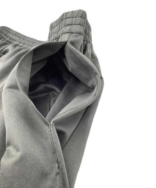 YLEVE（イレーヴ）YLEVE (イレーヴ) パンツ グレー サイズ:5の古着・服飾アイテム