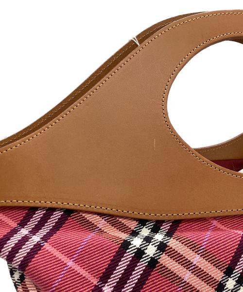 BURBERRY BLUE LABEL（バーバリー ブルー レーベル）BURBERRY BLUE LABEL (バーバリー ブルー レーベル) ハンドバッグ ショッキングピンクの古着・服飾アイテム