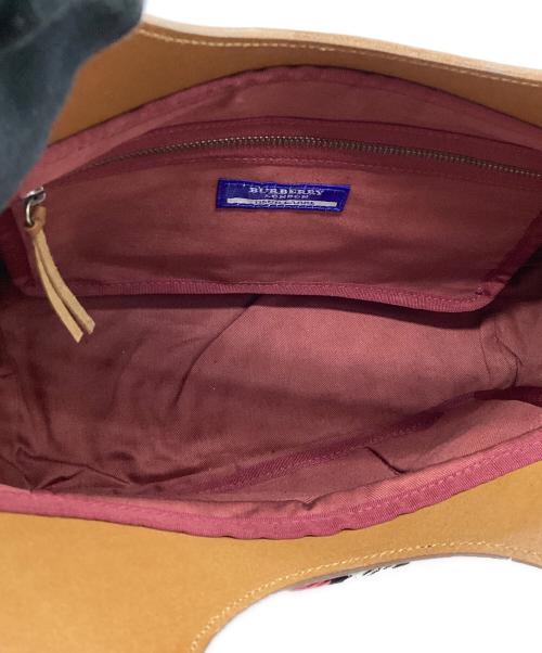 BURBERRY BLUE LABEL（バーバリー ブルー レーベル）BURBERRY BLUE LABEL (バーバリー ブルー レーベル) ハンドバッグ ショッキングピンクの古着・服飾アイテム