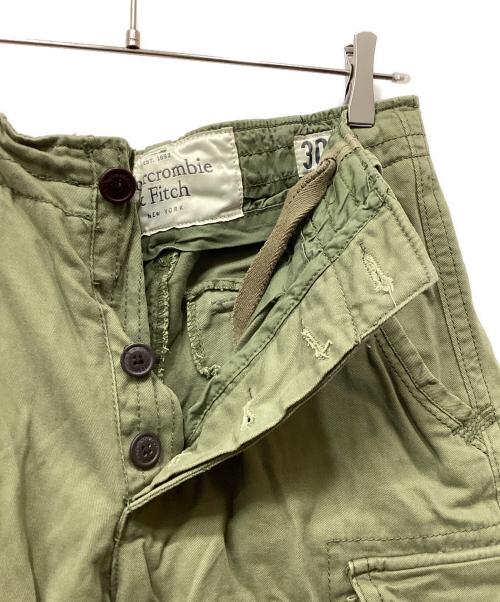 Abercrombie & Fitch（アバクロンビー アンド フィッチ）Abercrombie & Fitch (アバクロンビー アンド フィッチ) カーゴショーツ グリーン サイズ:SIZE 76cm (W30)の古着・服飾アイテム