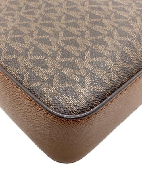 MICHAEL KORS（マイケルコース）MICHAEL KORS (マイケルコース) ショルダーバッグ ブラウンの古着・服飾アイテム