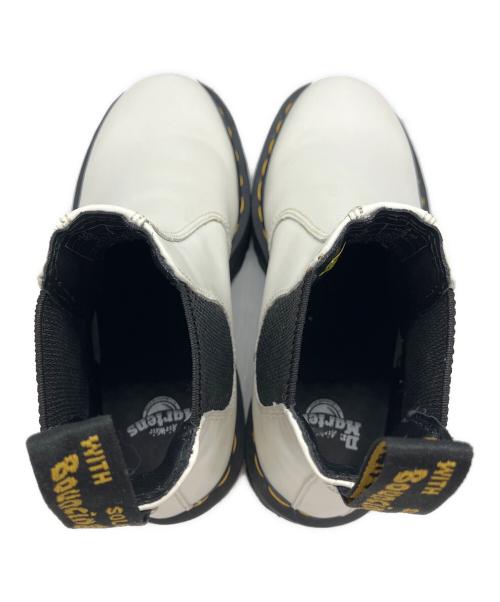 Dr.Martens（ドクターマーチン）Dr.Martens (ドクターマーチン) 厚底チェルシーブーツ ホワイト×ブラック サイズ:UK3の古着・服飾アイテム