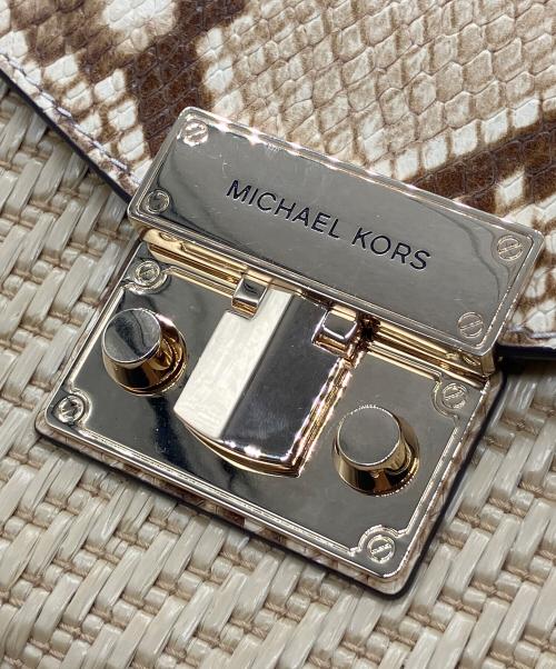 MICHAEL KORS（マイケルコース）MICHAEL KORS (マイケルコース) チェーンショルダーバッグ ベージュの古着・服飾アイテム
