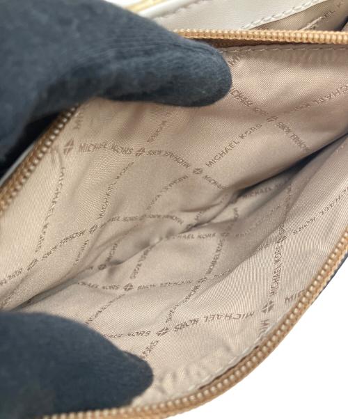 MICHAEL KORS（マイケルコース）MICHAEL KORS (マイケルコース) チェーンショルダーバッグ ベージュの古着・服飾アイテム