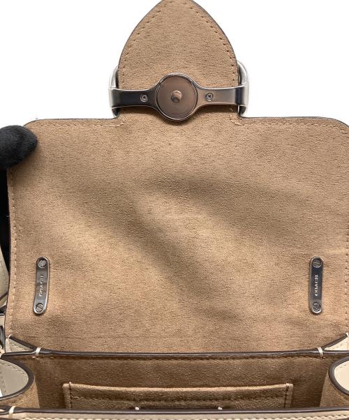 COACH（コーチ）COACH (コーチ) モーガン スクエア クロスボディ シルバー×チョークの古着・服飾アイテム