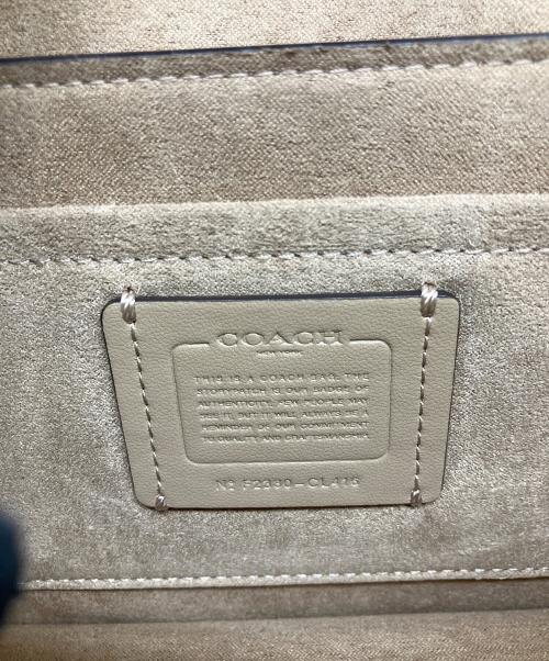 COACH（コーチ）COACH (コーチ) モーガン スクエア クロスボディ シルバー×チョークの古着・服飾アイテム