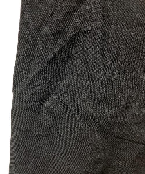 COMME des GARCONS HOMME PLUS（コムデギャルソンオムプリュス）COMME des GARCONS HOMME PLUS (コムデギャルソンオムプリュス) ポリ縮絨タックワイドテーパードパンツ ブラック サイズ:XSの古着・服飾アイテム