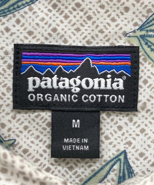 Patagonia（パタゴニア）Patagonia (パタゴニア) 半袖シャツ ホワイト×ベージュ サイズ:Mの古着・服飾アイテム