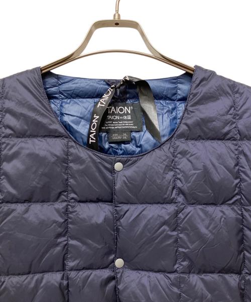 TAION（タイオン）TAION (タイオン) ベーシック クルーネックボタン インナーダウンジャケット ネイビー サイズ:3XLの古着・服飾アイテム