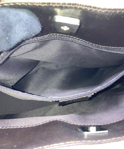 GUCCI（グッチ）GUCCI (グッチ) GGキャンバス トートバッグの古着・服飾アイテム