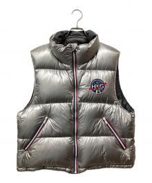 Hysteric Glamour（ヒステリックグラマー）の古着「CREW PATCHアップリケ スタンドカラーダウンベスト」｜シルバー