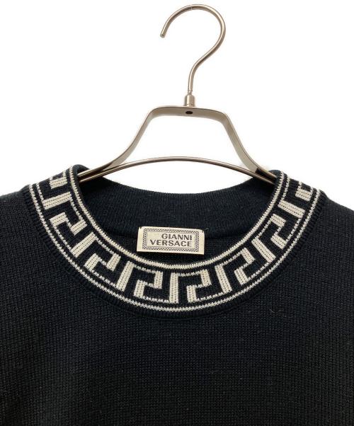 GIANNI VERSACE（ジャンニ・ヴェルサーチ）GIANNI VERSACE (ジャンニ・ヴェルサーチ) ニット オールド メデューサ ブラック サイズ:不明の古着・服飾アイテム