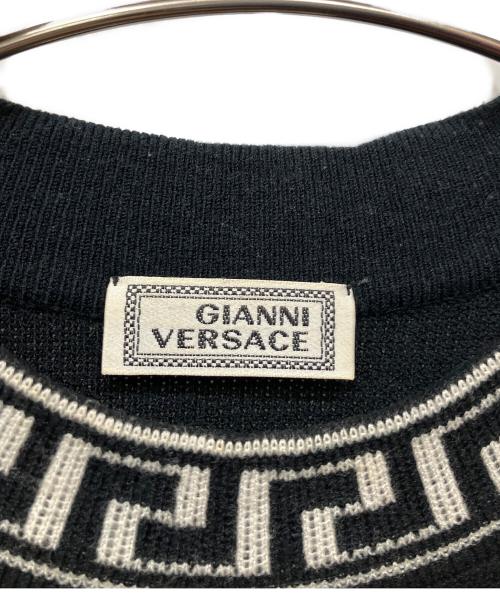 GIANNI VERSACE（ジャンニ・ヴェルサーチ）GIANNI VERSACE (ジャンニ・ヴェルサーチ) ニット オールド メデューサ ブラック サイズ:不明の古着・服飾アイテム