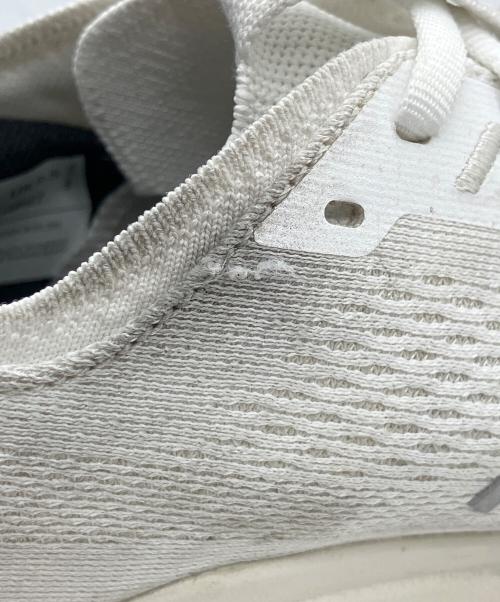 on（オン）On (オン) スニーカー ホワイト サイズ:UK8.5の古着・服飾アイテム