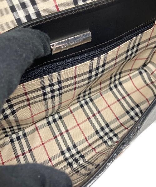 BURBERRY（バーバリー）BURBERRY (バーバリー) ワンショルダーバッグ ブラックの古着・服飾アイテム