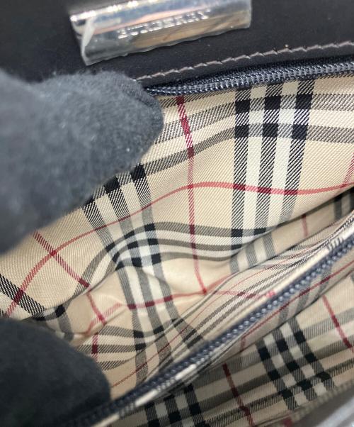 BURBERRY（バーバリー）BURBERRY (バーバリー) ワンショルダーバッグ ブラックの古着・服飾アイテム