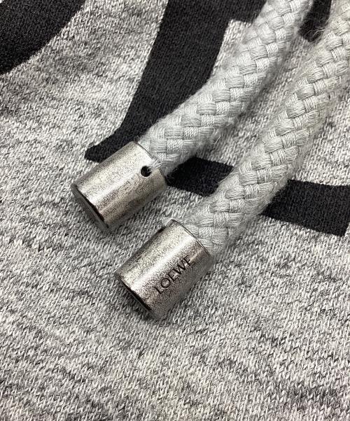 LOEWE（ロエベ）LOEWE (ロエベ) プルオーバーパーカー グレー サイズ:XLの古着・服飾アイテム
