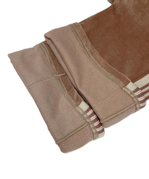 Needles（ニードルズ）Needles (ニードルズ) Narrow Track Pant - C/PE Velour ベージュ サイズ:XSの古着・服飾アイテム