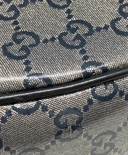 GUCCI（グッチ）GUCCI (グッチ) ワンショルダーバッグ GGクリスタル ブラック×グレーの古着・服飾アイテム