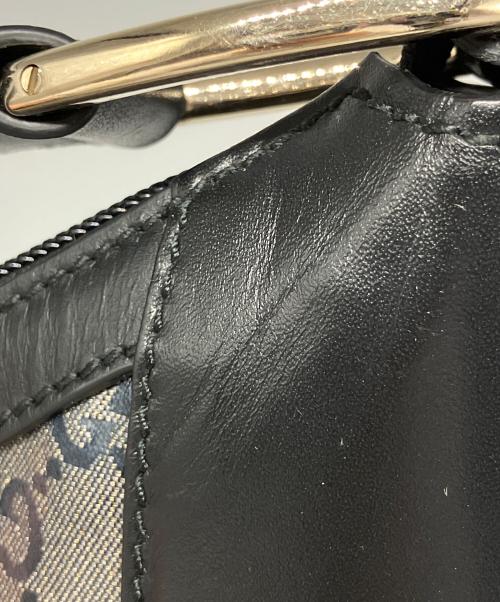 GUCCI（グッチ）GUCCI (グッチ) ワンショルダーバッグ GGクリスタル ブラック×グレーの古着・服飾アイテム
