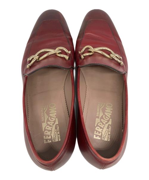 Salvatore Ferragamo（サルヴァトーレ フェラガモ）Salvatore Ferragamo (サルヴァトーレ フェラガモ) LC レッド サイズ:7　1/2の古着・服飾アイテム