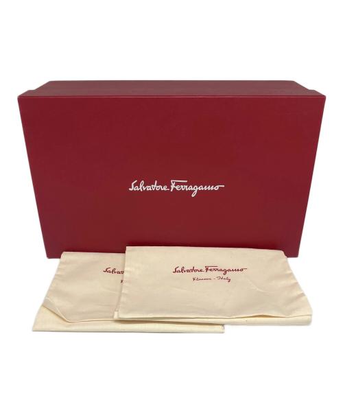 Salvatore Ferragamo（サルヴァトーレ フェラガモ）Salvatore Ferragamo (サルヴァトーレ フェラガモ) LC レッド サイズ:7　1/2の古着・服飾アイテム