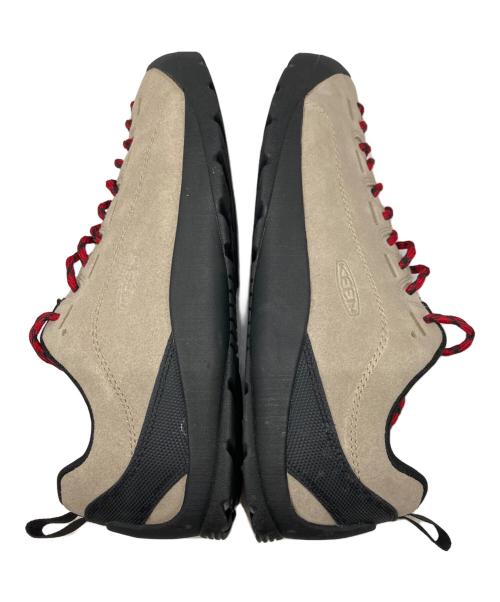 KEEN（キーン）KEEN (キーン) ローカットスニーカー ベージュ サイズ:26.5の古着・服飾アイテム