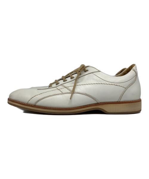 BURBERRY（バーバリー）BURBERRY (バーバリー) シューズ ホワイト サイズ:25 1/2の古着・服飾アイテム