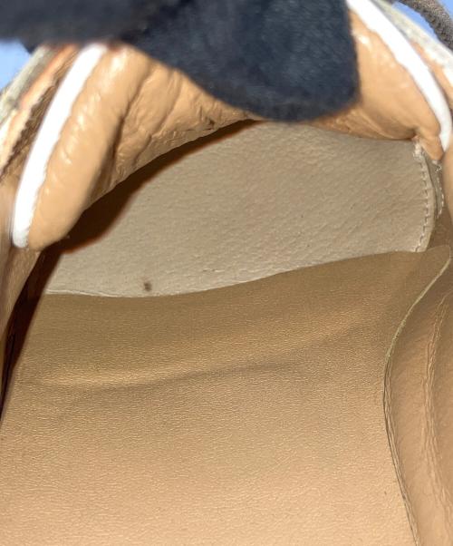 BURBERRY（バーバリー）BURBERRY (バーバリー) シューズ ホワイト サイズ:25 1/2の古着・服飾アイテム