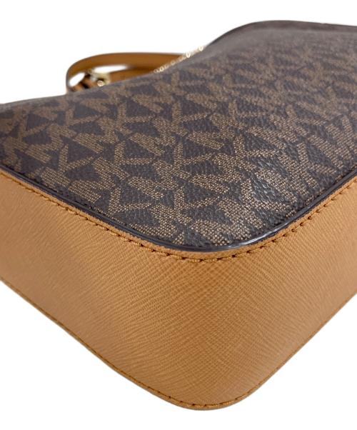 MICHAEL KORS（マイケルコース）MICHAEL KORS (マイケルコース) ショルダーバッグ ベージュの古着・服飾アイテム