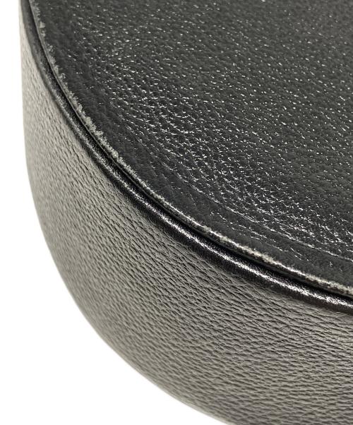 Yves Saint Laurent（イヴサンローラン）Yves Saint Laurent (イヴサンローラン) レザーショルダーバッグ ブラックの古着・服飾アイテム