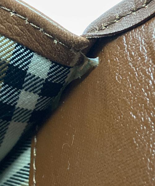 BURBERRY（バーバリー）BURBERRY (バーバリー) ハンドバッグ ブラウンの古着・服飾アイテム