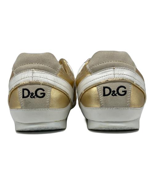 DOLCE & GABBANA（ドルチェ＆ガッバーナ）DOLCE & GABBANA (ドルチェ＆ガッバーナ) ローカットスニーカー ゴールド×ホワイト サイズ:43の古着・服飾アイテム