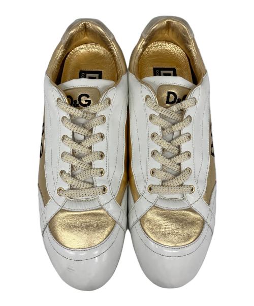 DOLCE & GABBANA（ドルチェ＆ガッバーナ）DOLCE & GABBANA (ドルチェ＆ガッバーナ) ローカットスニーカー ゴールド×ホワイト サイズ:43の古着・服飾アイテム