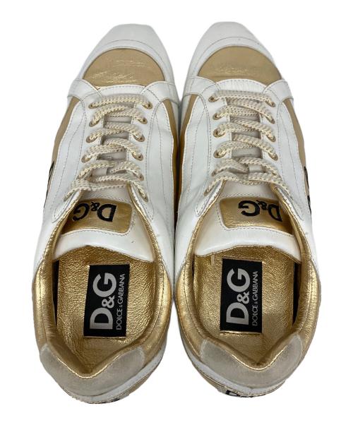 DOLCE & GABBANA（ドルチェ＆ガッバーナ）DOLCE & GABBANA (ドルチェ＆ガッバーナ) ローカットスニーカー ゴールド×ホワイト サイズ:43の古着・服飾アイテム