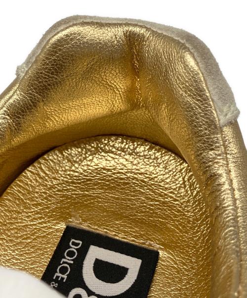 DOLCE & GABBANA（ドルチェ＆ガッバーナ）DOLCE & GABBANA (ドルチェ＆ガッバーナ) ローカットスニーカー ゴールド×ホワイト サイズ:43の古着・服飾アイテム