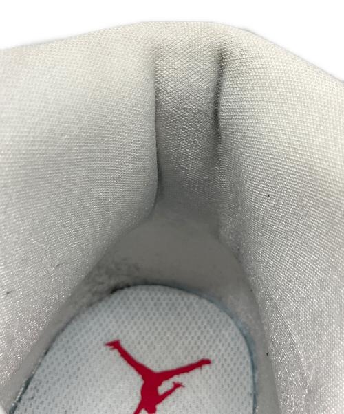 NIKE（ナイキ）NIKE (ナイキ) WMNS AIR JORDAN 1 MID レッド×ホワイト サイズ:US10.5の古着・服飾アイテム