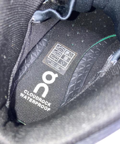 on（オン）on (オン) cloudrock waterproof ブラック サイズ:US W7.5の古着・服飾アイテム